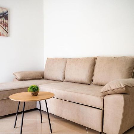 Apartments Villa Egzon Ülgün Dış mekan fotoğraf