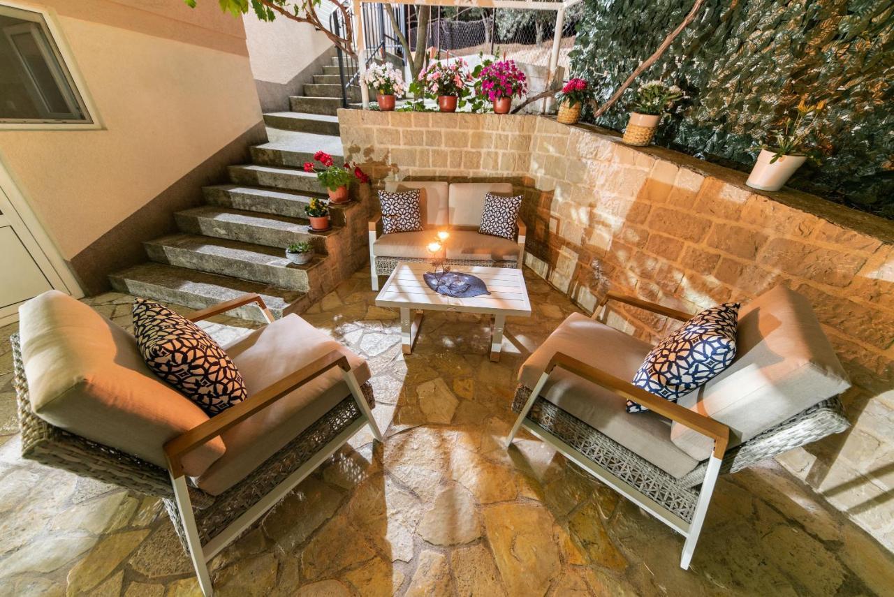 Apartments Villa Egzon Ülgün Dış mekan fotoğraf