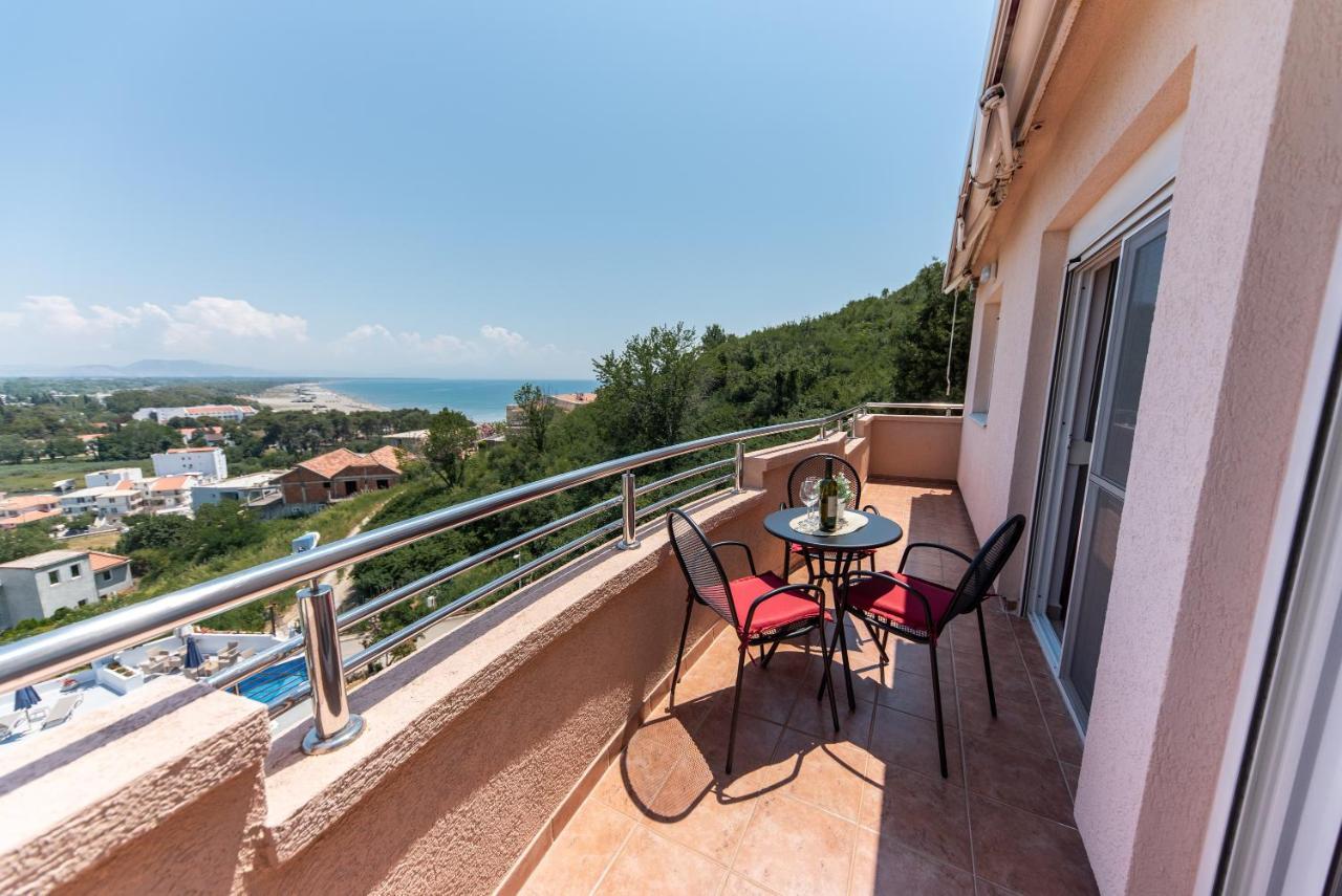 Apartments Villa Egzon Ülgün Dış mekan fotoğraf