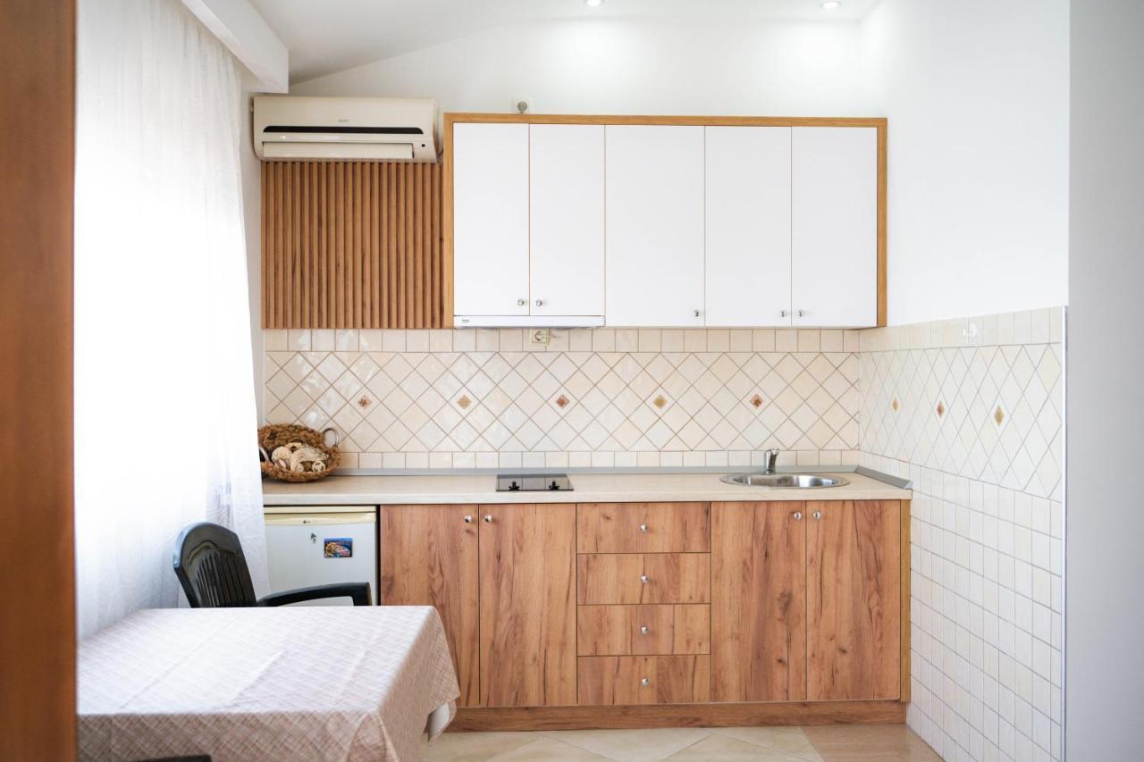 Apartments Villa Egzon Ülgün Dış mekan fotoğraf