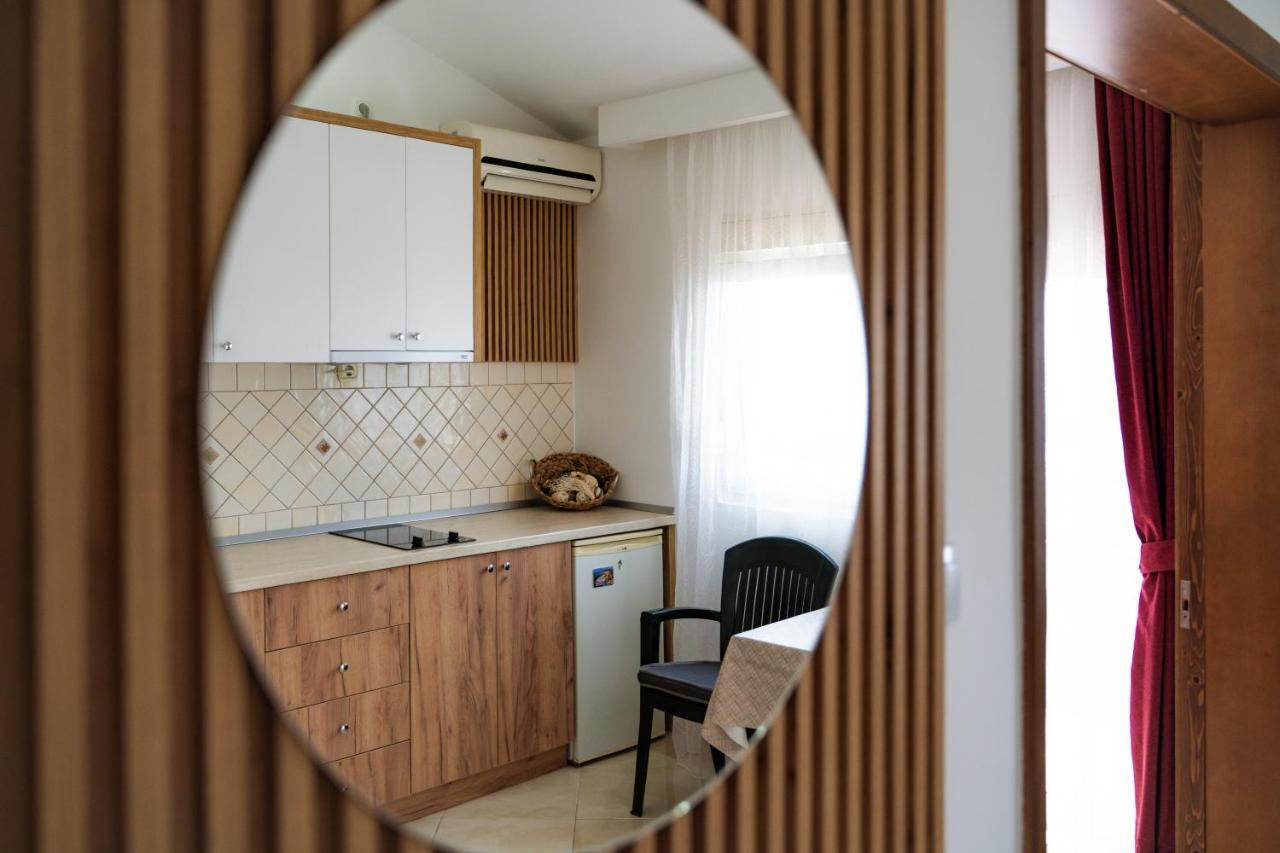 Apartments Villa Egzon Ülgün Dış mekan fotoğraf